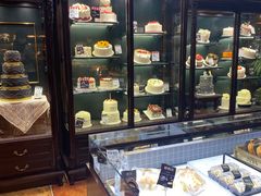 面包甜点陈列柜-红跑车(三牌楼店)