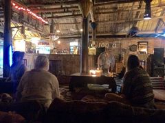 -乌托邦酒吧和餐厅