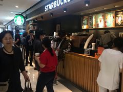 等位区-星巴克(杭州大厦C座店)