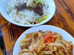 油泼肉酱面-小二面店