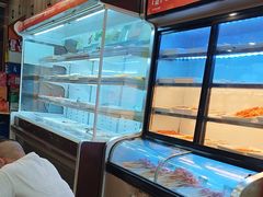 -哈尔滨小酒馆·鲜肉现穿自助烧烤(康新花园店)
