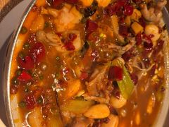 甜麻牛蛙锅-蚝太郎 • 海鲜烧烤(Upark店)