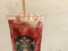 草莓轻乳酪星冰乐-星巴克(广州光明广场店)