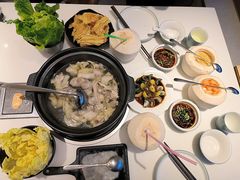 -东椰·海南椰子鸡火锅(朝阳门店)