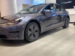 -TESLA 特斯拉(广州天环广场体验店)