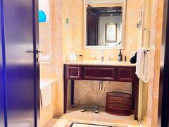 -深圳中海凯骊酒店