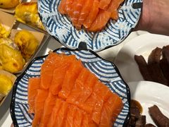 -金马门国际美食百汇(珞喻路店)