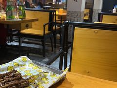 大堂-新疆烧烤王(广灵店)