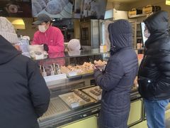 -85度C(生甜甜圈研究工坊·上海平凉店)