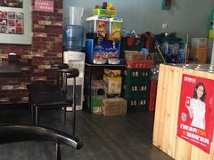 -愉肴麻辣香锅(中北镇店)