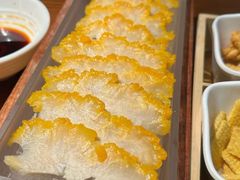 -花菇朵·云山雀 ll 野生菌锅·野果酸汤·精品滇菜(万柳店)