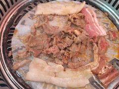 -哈哈碳都·牛肋条无限自助烤肉(台江万达店)