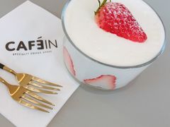 鲜奶油草莓蛋糕-CAFE'IN精品咖啡体验空间(小寨店)