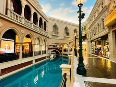 -CHANEL BEAUTÉ(圆方店)