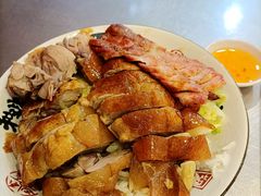 烧鹅拼叉烧饭-吾家香港烧腊专门店
