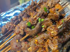 -北门胜利牛肉串·铁签酱爆烤肉