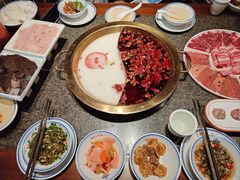 -小天鹅火锅·一线江景洪鼎旗舰店(洪崖洞店)