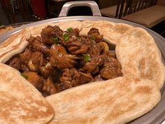 地锅本仔鸡-小菜园新徽菜(芜湖万达店)