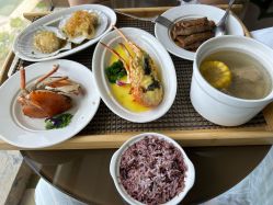 -臻康乃馨月子中心(集美店)