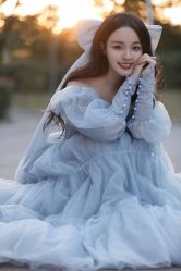 -Renee芮亦婚纱(原丽莎)