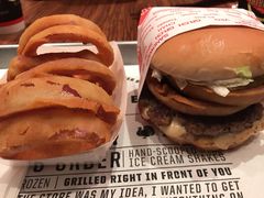 烟熏酱汉堡-FATBURGER 特富客汉堡(外交公寓店)