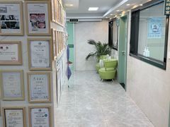 -半岛宠物医院24小时·内窥镜·牙科·碎石中心(府城大道店)