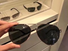 -PRADA普拉达(德基广场店)