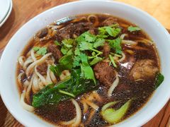 -清真吴记门钉肉饼·喜多利