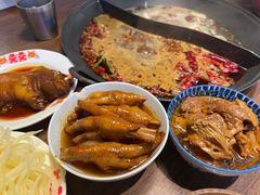 -萍姐火锅·公路夜市(武汉首店)