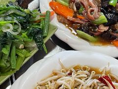 -金卯白肉罩火烧