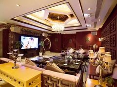 -白玉兰广场停车场