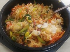 -拌来拌去石鍋拌飯(文鼎店)