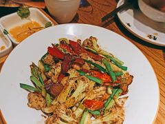 桂林土腊肉炒花菜-桂小厨广西菜(万象城店)