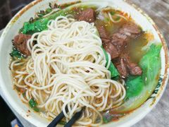 红烧牛肉面-天府面庄(天平路店)