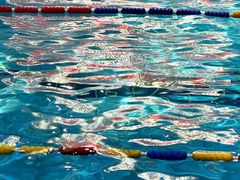 -梅林一村游泳池