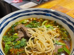 香辣牛腩面-食之六七·面(朝阳大悦城店)