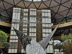 -上海滴水湖皇冠假日酒店