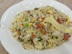 炒饭-江城燕子大排档(江汉路步行街店)