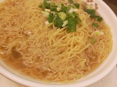 鲜虾云吞面-香港新发烧腊茶餐厅(万象店)