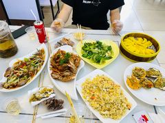 -覃记海鲜美食餐厅