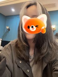 -罗亚帝造型·烫发染发