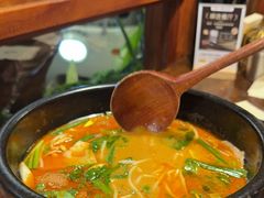 -银米·云南传统过桥米线(双廊黑金冠店)