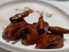 玻璃皮润烧乳鸽-北京厨房(西安SKP店)