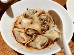 香辣肉锅贴-苏小柳手作点心(控江旭辉分院)