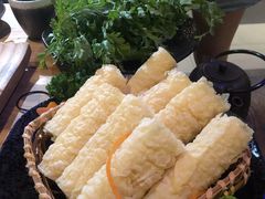 铃铃卷-湊湊火锅·茶憩(杭州湖滨银泰in77店)