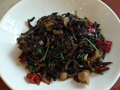 -哈啾嗨·蒙文化主题餐厅(京汉新城店)