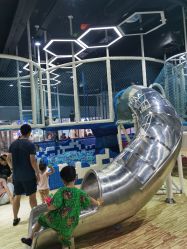 -反弹蹦床公园(南坪万达店)