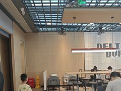 -麦当劳(宁波火车高铁站店)