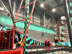 -极限PLAY运动娱乐新世界·团建派对潮玩休闲馆·室内蹦极高空游乐园