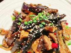 -粉墨特色菜·烧烤音乐酒馆